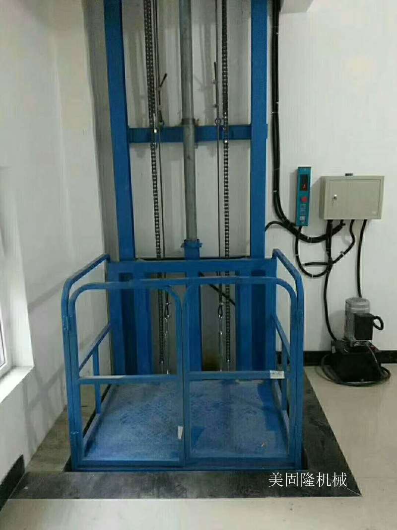 新乡单臂导轨式升降机厂家