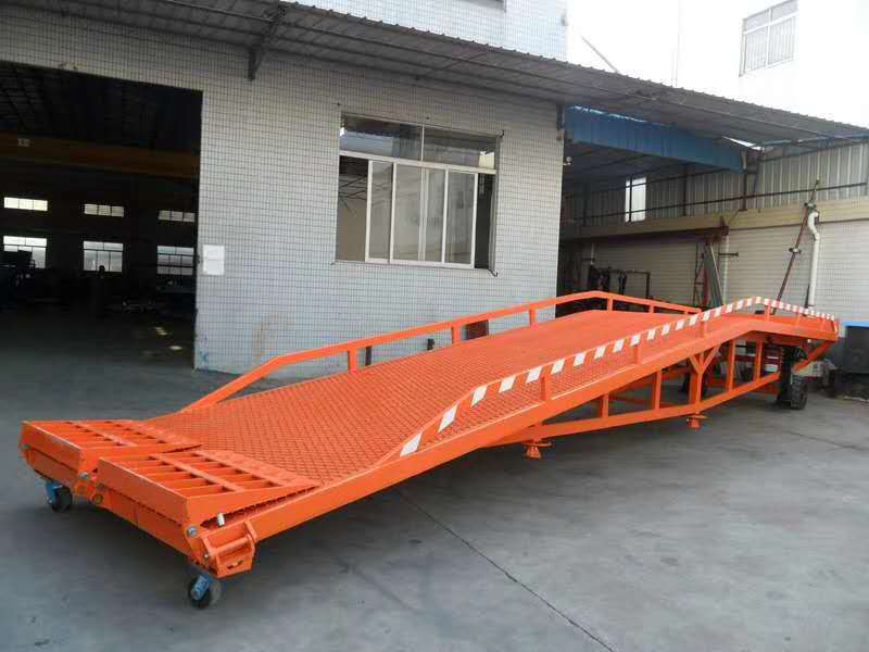 新乡装卸登车桥